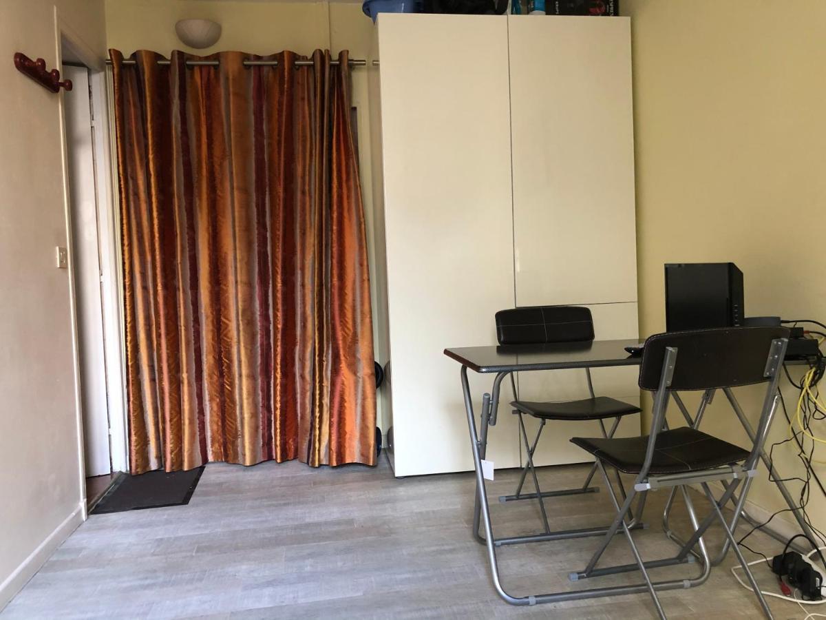 23 Rue De La Chapelle Apartment Paris Luaran gambar
