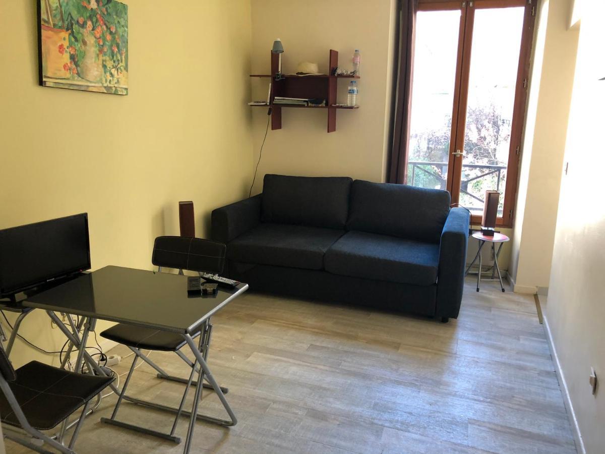 23 Rue De La Chapelle Apartment Paris Luaran gambar