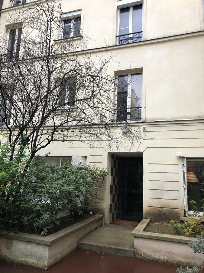 23 Rue De La Chapelle Apartment Paris Luaran gambar